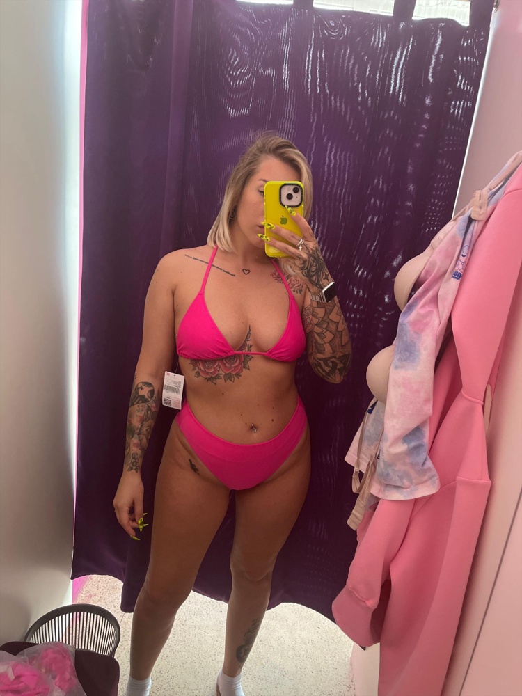 Отличные плавки. взяла комплектом, у меня от 72 об 100, размер 46 идеально подошёл 