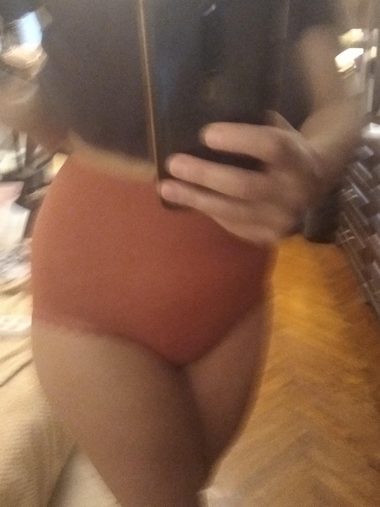 Понравились, утягивают конечно не сильно, но мне понравились. Хорошо что взяла М а не Л, как по размерной сетке на 46-48(у меня 46-48) были бы больше и меньше утяжка. Очень комфортно в них. Я довольна.