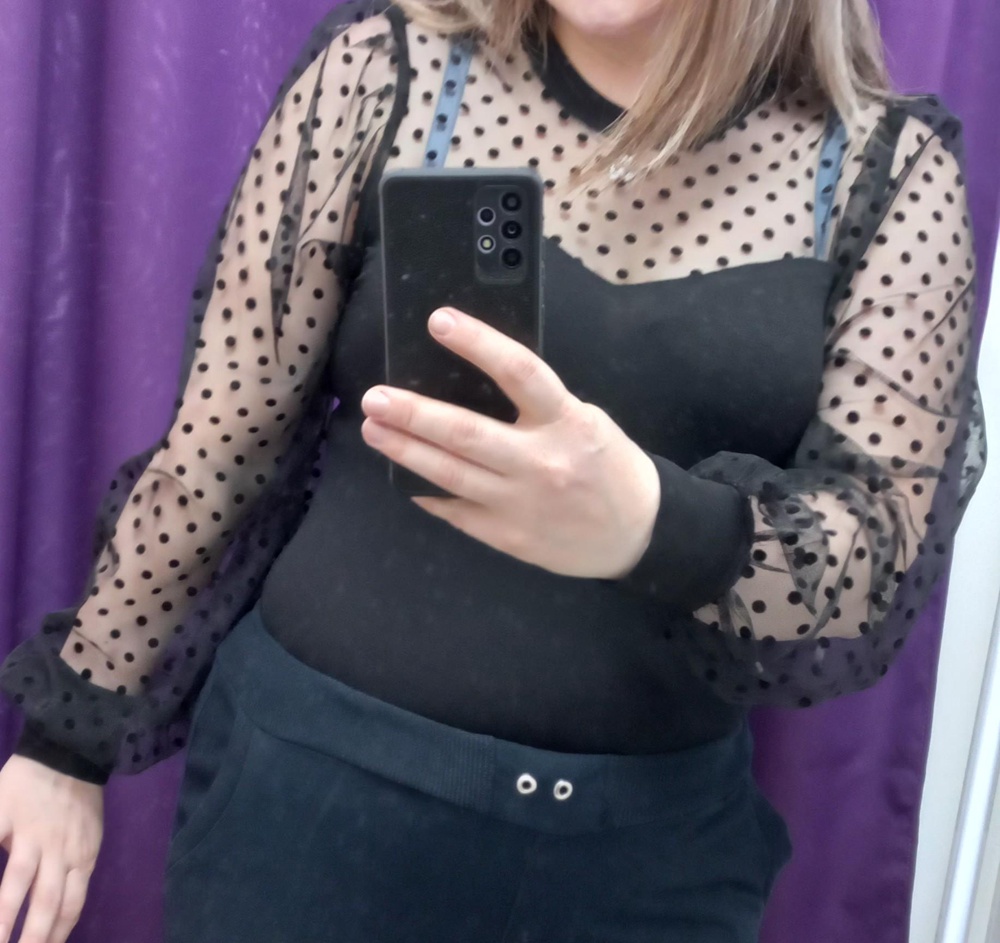 Обалденный я в восторге. Швы целые рр подошёл. Спасибо