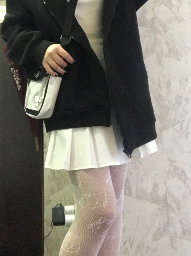 Колготки очень понравились. Они удобные и хорошо тянуться, всем советую 💅💗