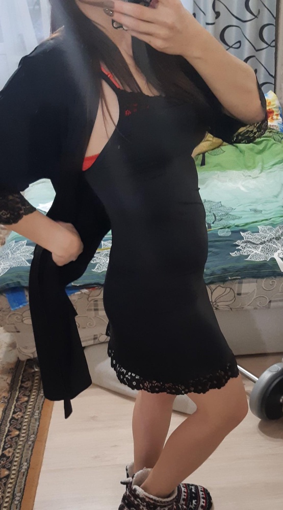 Сорочка супер ,очень понравилась , на 87-69-94 ,взяла 2 , села  идеально👍  , можно было взять размер 3 , но думаю  ,это будет мотивацией  немного убрать бока 🤣 Прошита хорошо , пришла в срок 👍