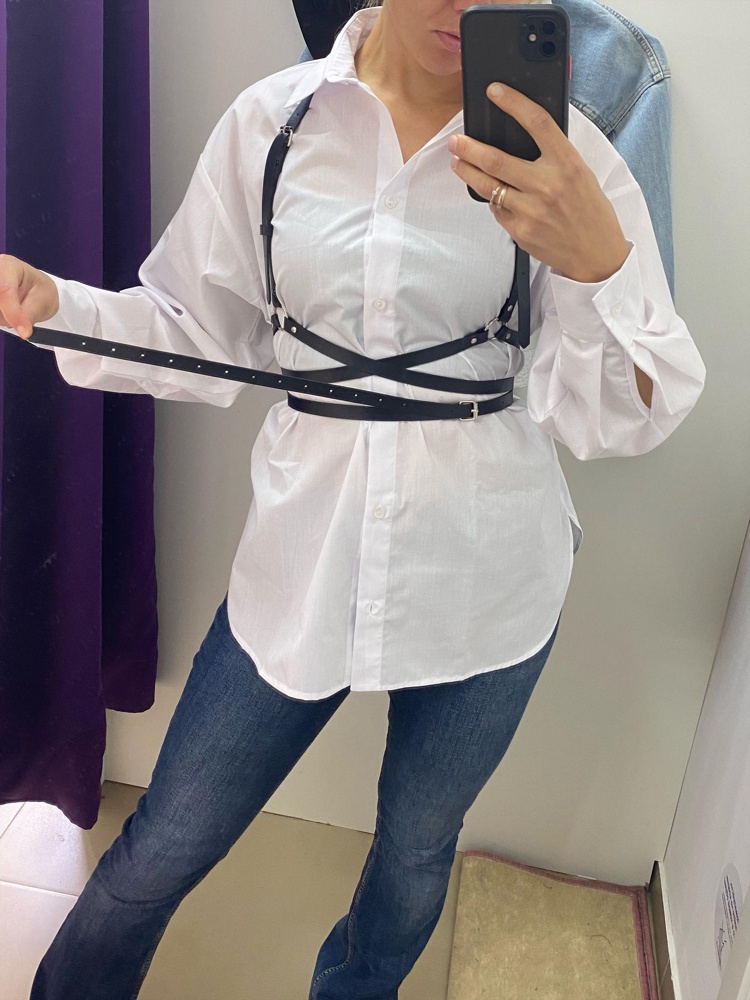 Классная!) качество отличное. Ремешок длинный 