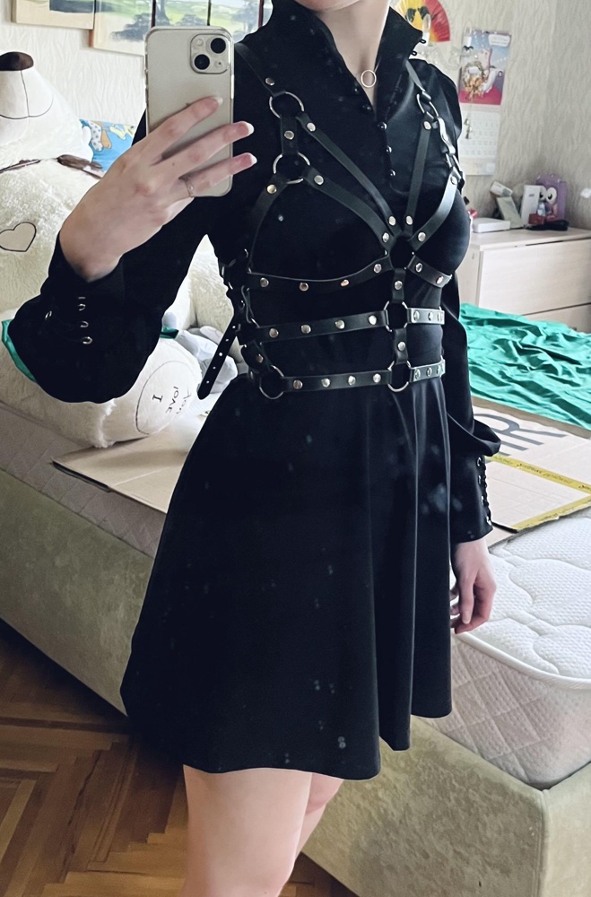 Все хорошо! Очень качественно и красиво. На размер S 40-42 подходит отлично 