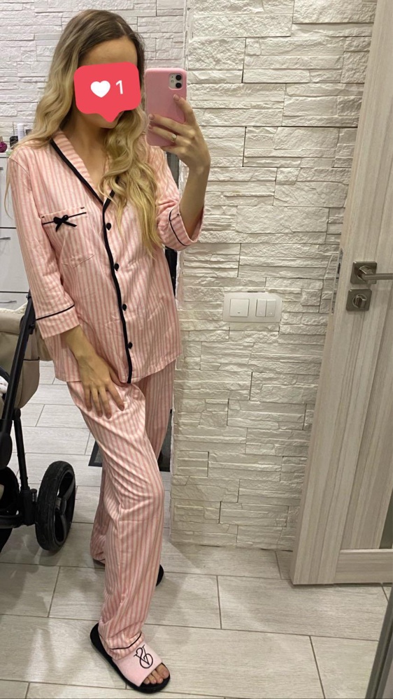 Цвет немного отличается от заявленного )а в целом пижама приятная к телу ,спасибо большое продавцу за быструю доставку )Я взяла на свой 40р 42(немного в большевата )