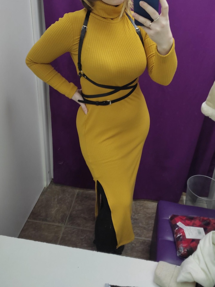 Товар хорошего качества. Пришел в разобранном виде, но собрать его было легко. Покупкой довольна.