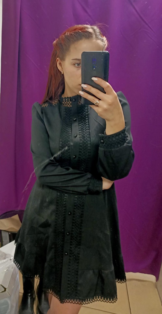 Платье не плохое, идёт в размер но мне как то не понравилось.