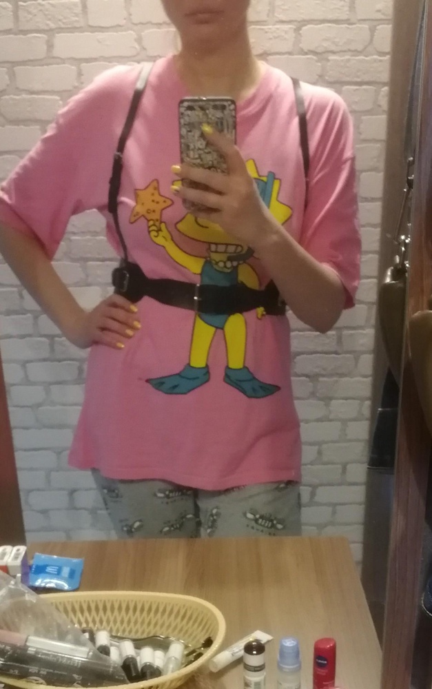 Классные, качество и цена огонь)) по размеру скорее до 48р,но все индивидуально, брала под рубашки и платья, на футболки олнотонные тоже огонь)) заказала втрой другая модель, смотрится стильно))