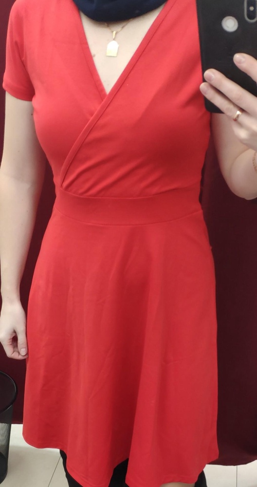 Приятный к телу хлопок. Трусы выделяются. Отказ, для меня очень длинное, рост 164 см.