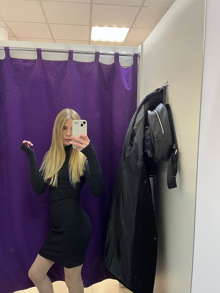 Красивое, но для меня длинное. Единственный минус еще - цена сильно завышено, качество не стоит своих денег. Мои параметры: рост 160, вес 43