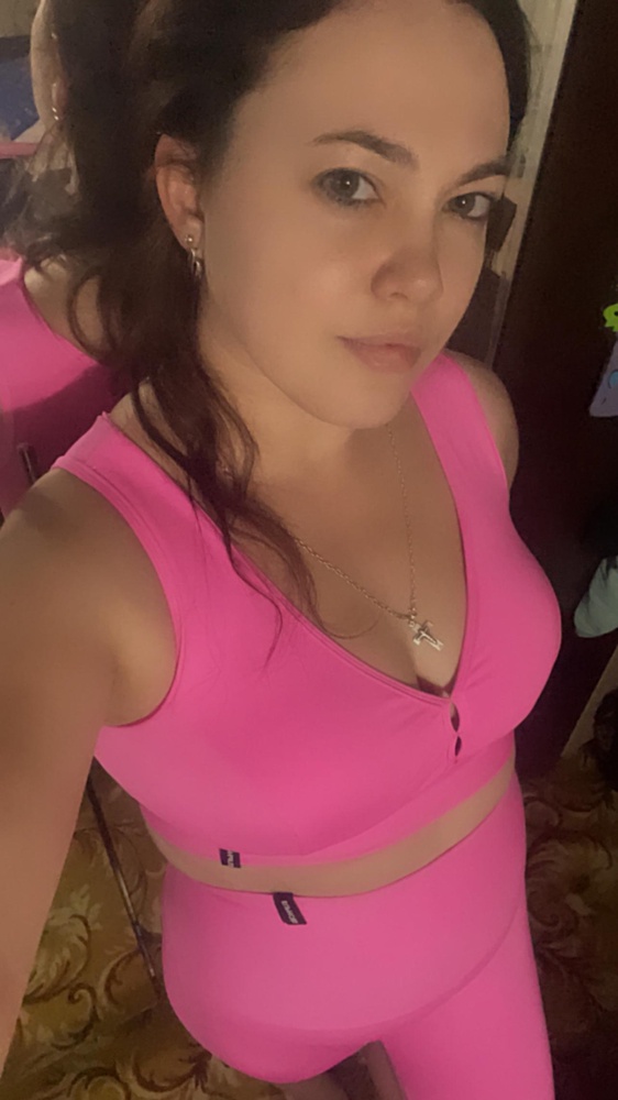 Отлично подошли М на мой низ 46-48.яркии брала с топом.розовый!!как я люблю!