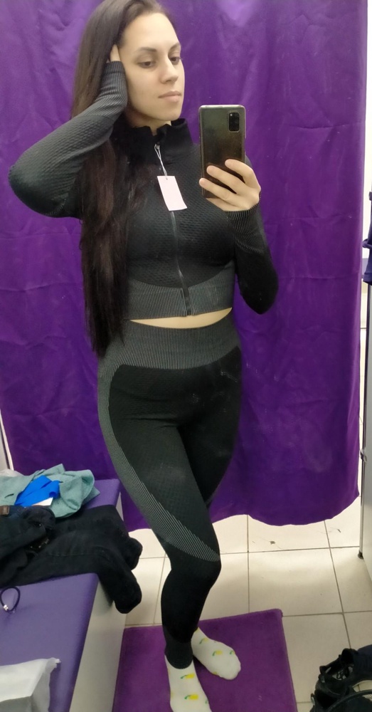 Подошёл на рост 170 вес 60. В носке пока не использовала