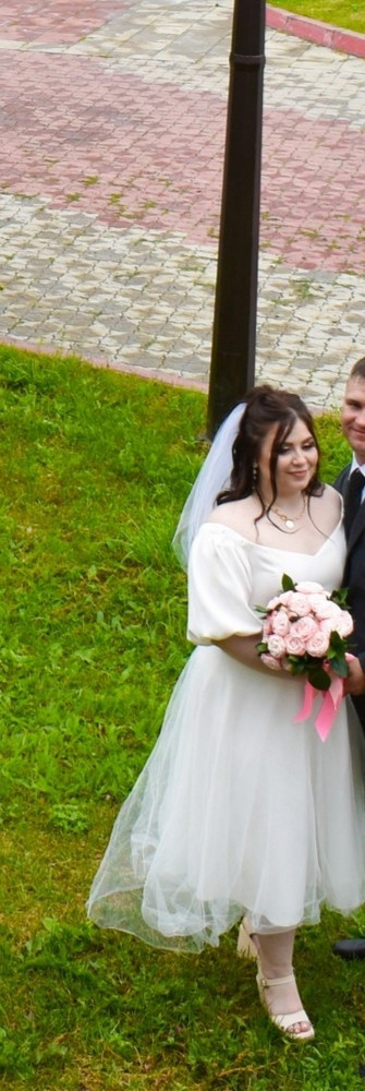 Классный бютжетные вариант, попался светло молочный. На 50р заказала 52. Меня все устроило, советую к покупке❤️