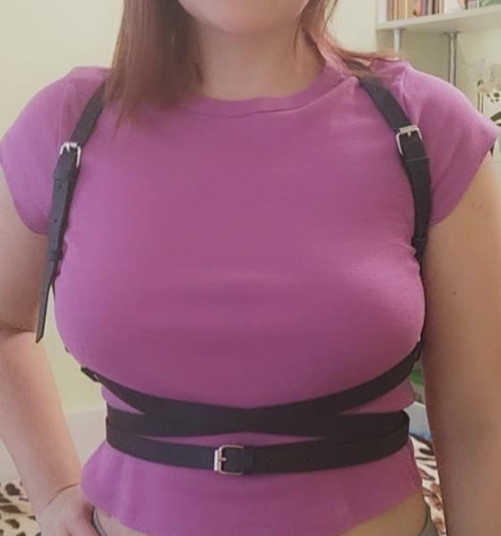 Всё супер подошло , обхват груди 87, под грудью 76, обхват талии 70