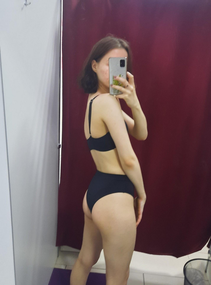 Красивый и качественный купальник, но отказалась, потому что не понравился, как на мне смотрится. Думаю, больше подойдет девочкам с грудью побольше 😁