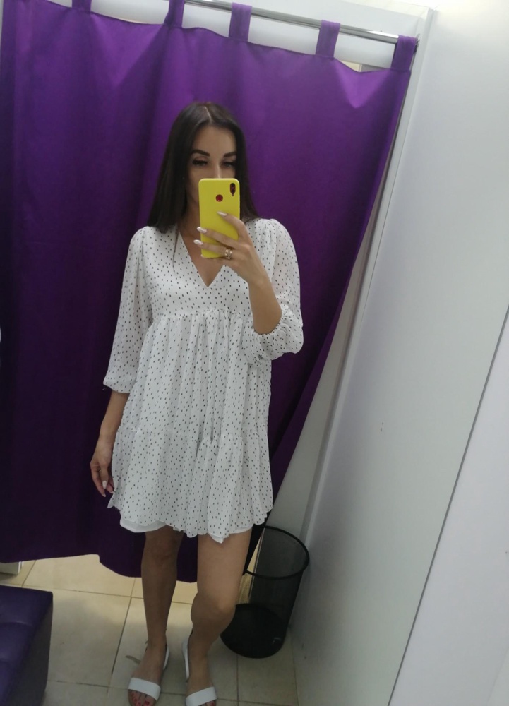 Платье понравилось, лёгкое, из минусов только подъюбник, ниже чем само платье, но я решила оставить, подошью. Взяла М на параметры 90-70-98, рост 172