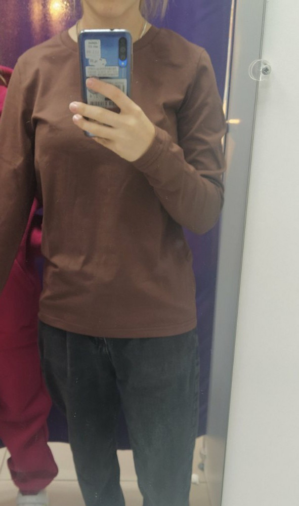 заказала четыре лонгслив дава из них в катышках  ткань бракованная. Два в отличном состоянии, от двух отказались.  
!!!Для производителя: следите в каком состоянии ткань, возможно бракованная ткань !!!!  Но все равно рекомендую