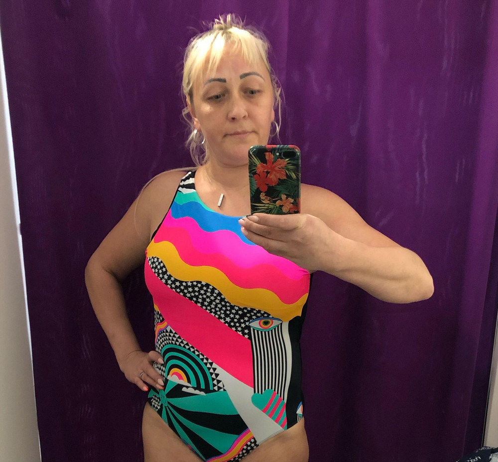 Качественный, яркий, приятный к телу, одним словом 👍 🔥 