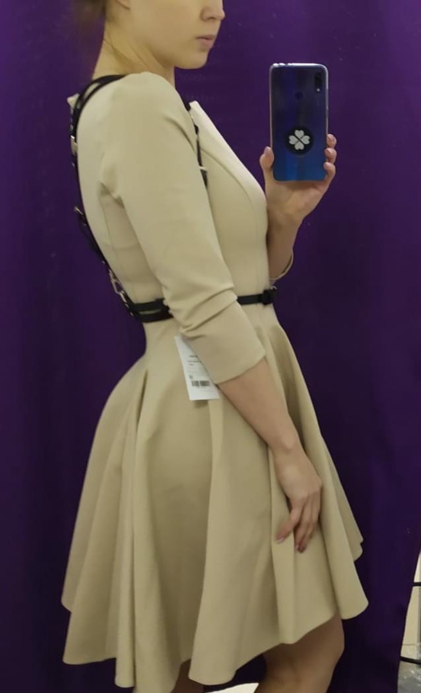 Хорошая вещь! С платьем заказывала, подошла)