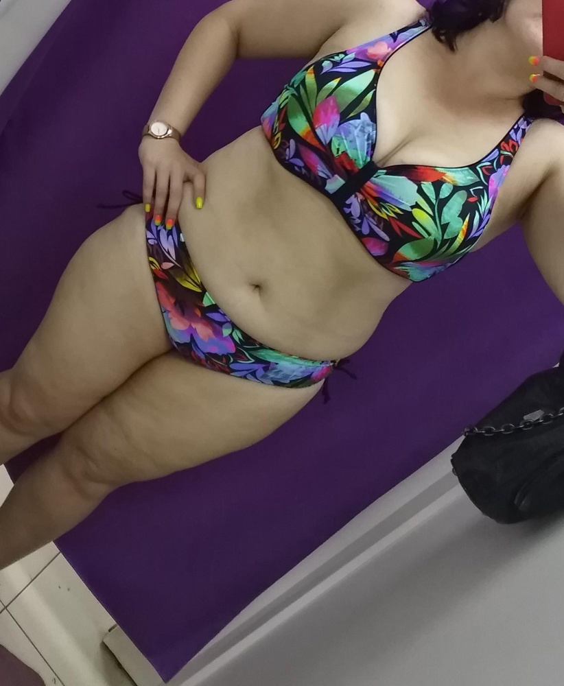 Прикольный, но выбрала другой. Маломерит на размер, трусы низковаты