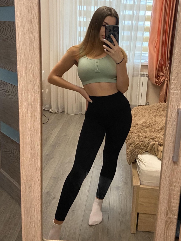 Качество супер, утягивает где надо!