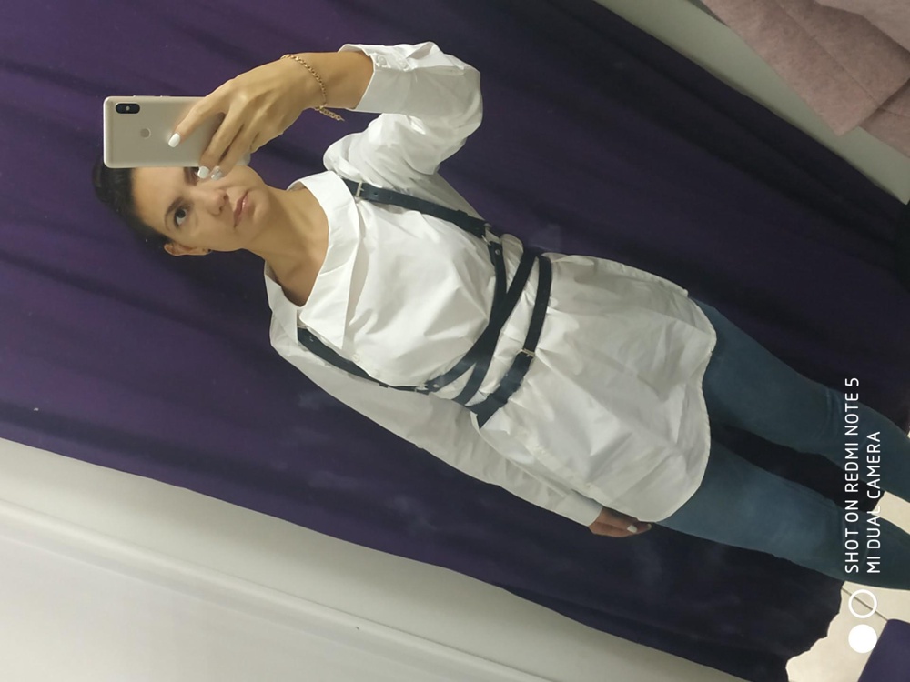 Она крутая. Сразу влюбилась) чисто случайно обнаружила эту вещь в рекомендациях и сразу ее захотела)) качество хорошее. Короче советую