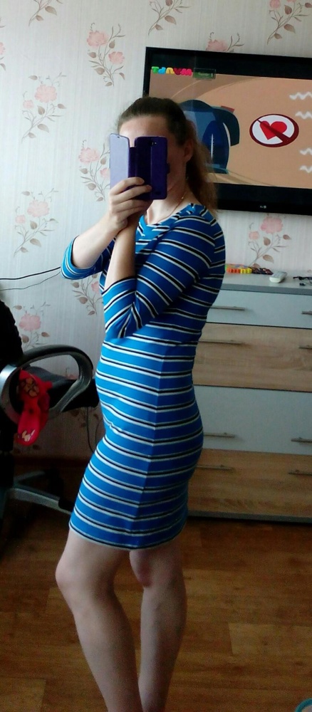 На параметры 96-77-101 взяла размер L. Всё хорошо, кроме этикеток... Кто придумал так их пришивать, дать бы по рукам. Двадцать первый век на дворе, а мы всё портим одежду такой ерундой, приходится перешивать. Неужели нельзя их отдельной строчкой пришить, чтобы легко отпороть можно было, или ещё что придумать попроще... Целый талмуд пришивают, а кому он надо? 
Кто пишет маломерят или большемерят, это ведь всё субъективно, пишите лучше свои параметры и как сидит, а ещё лучше фото, это действительно поможет.