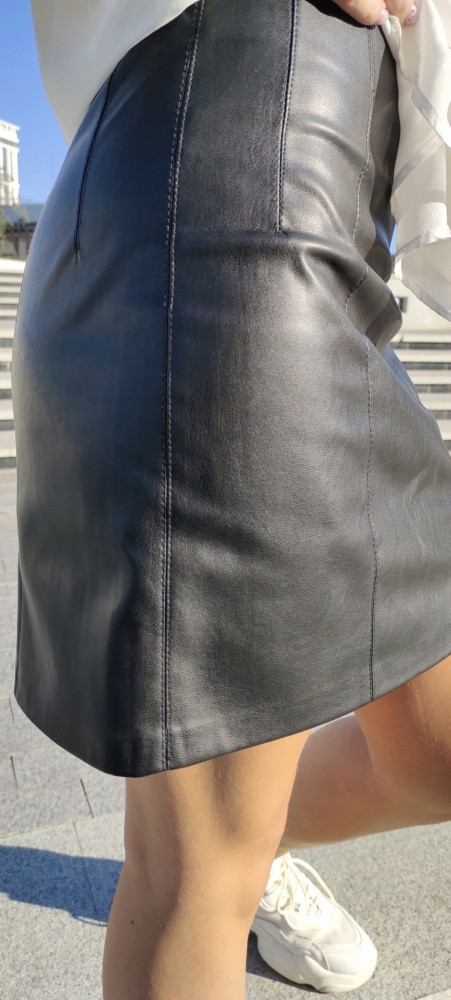 Юбка просто огонь!!!🔥🔥🔥 В жару, конечно, не надеть, будет очень жарко, но в остальном 💣