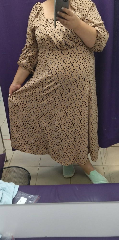Платье просто огонь. Но к сожалению не выкупила, оказалось очень большое. Даже на меня беременную.. Цвет, ткань, пошив всё очень понравилось) рекомендую однозначно.. Не маломерит берите свой размер)