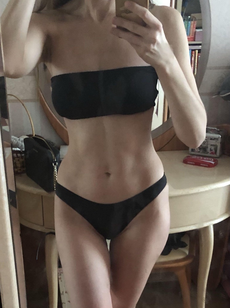 Нормальный купальник. Лиф,конечно,придется периодически подтягивать вверх.