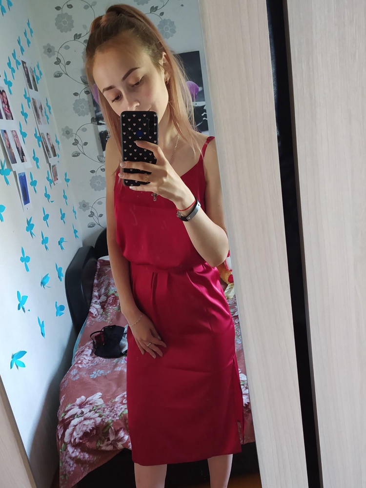 Платье подошло отлично 😍
Брала 40 размер, очень красивое😇
Качество тоже хорошее!