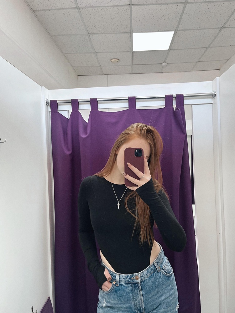 10/10, качество отличное, писали что на рост 175 будет коротко, вообще нет, очень удобное боди, по размеру один в один, и ростовка лично на мой рост отличная, так что рекомендую !❤️