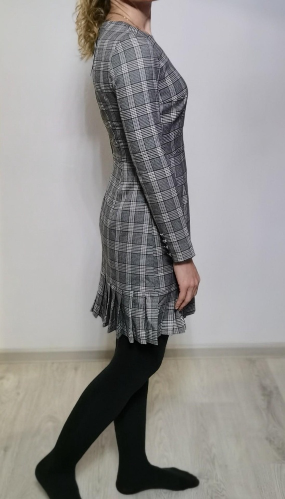 Платье классное! Очень качественно сшито, на подклад. Идёт размер в размер. 42 размер на рост 166, ог 86, от 66, об 90 сел идеально.