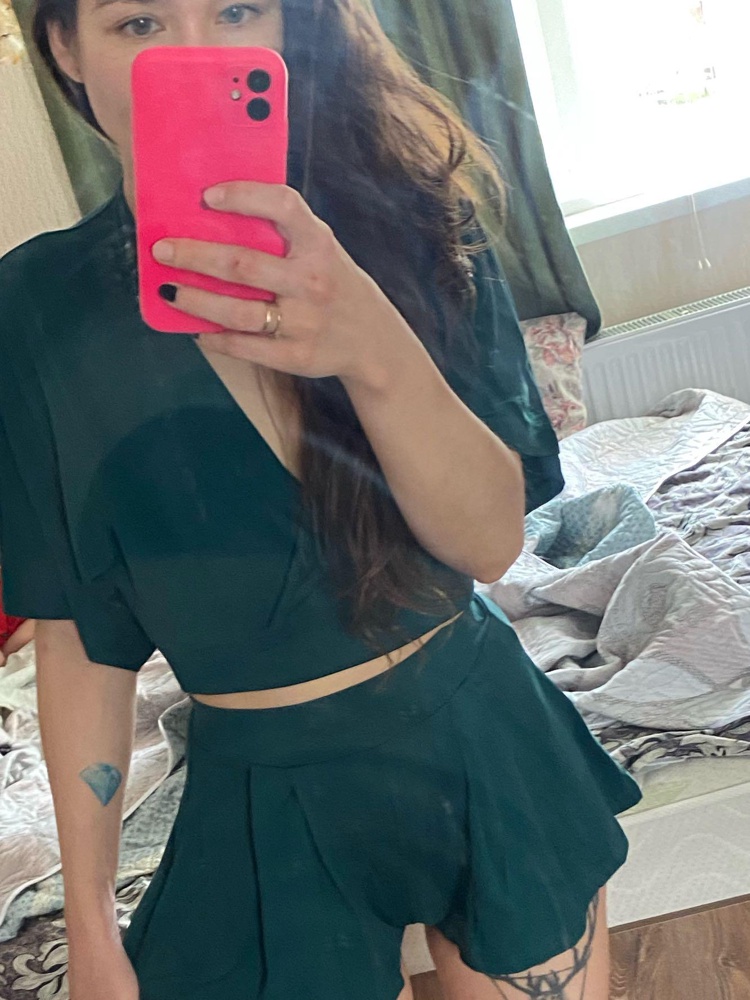 Шикааарная пижама ,приятная к телу ,красивая очень 