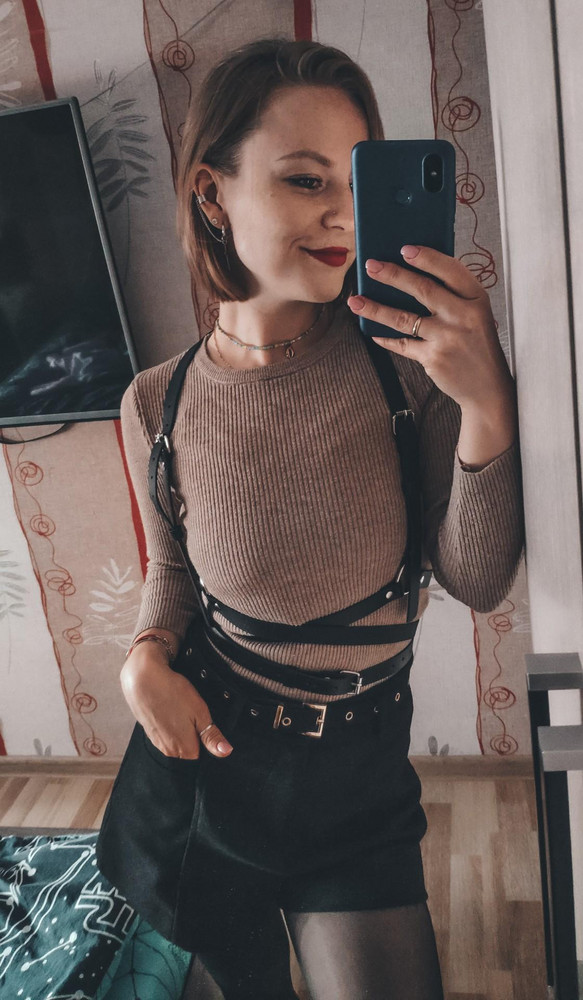 Шикарная! 😍 Все утягивается и подтягивается под фигуру. Очень довольна!