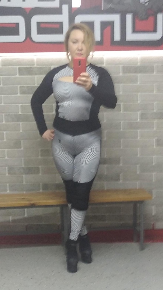 Взяла комплект, просто 🔥! Качество супер! Ткань плотная , но дышит.