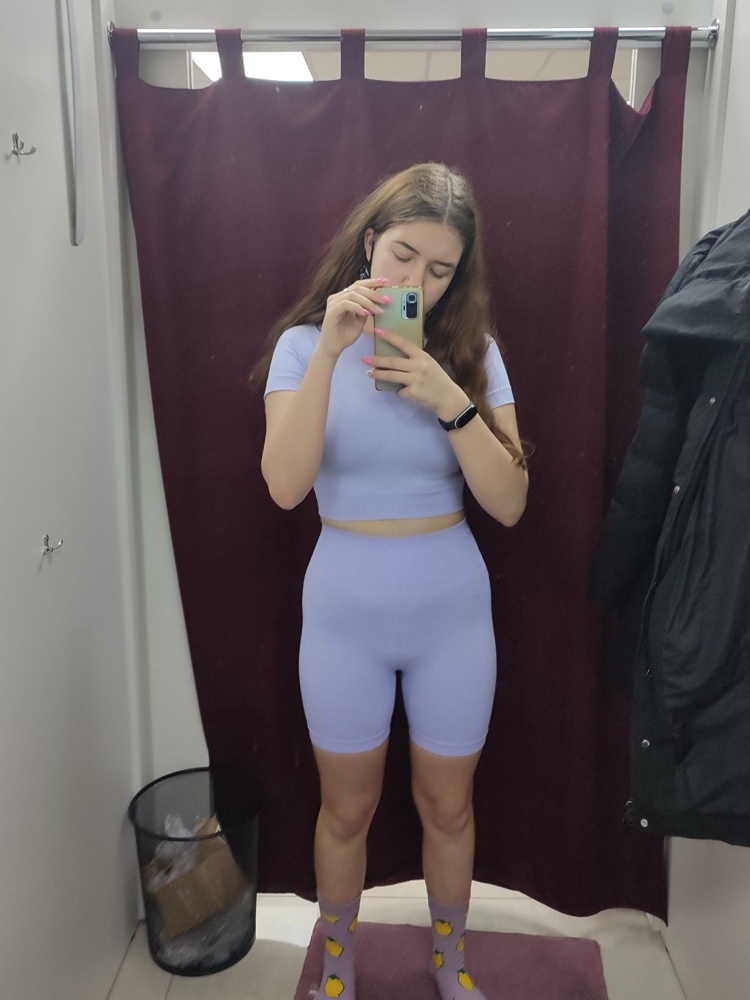 Отличное качество! Удобный)Немного утягивает,но мне это не доставляет дискомфорта. На мой S-M хорошо сел размер M