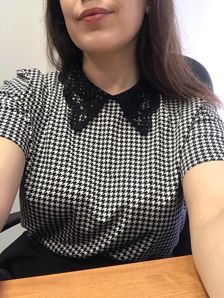 Супер боди. Давно на него смотрю, заказала. Очень приятное к телу! Какое то невесомое, не ощущаешь его , но ткань мягкая. смотрится хорошо и дорого. В офис летом идеально . Юля 