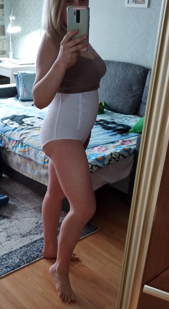 Хороший корсет. Брала после ЕР на смену бесшовным трусикам этой же фирмы. По бёдрам 94, но живот у меня был Большой. Натянула норм,но застегнула с трудом. Пока чередую ношение. Могу смело рекомендовать!