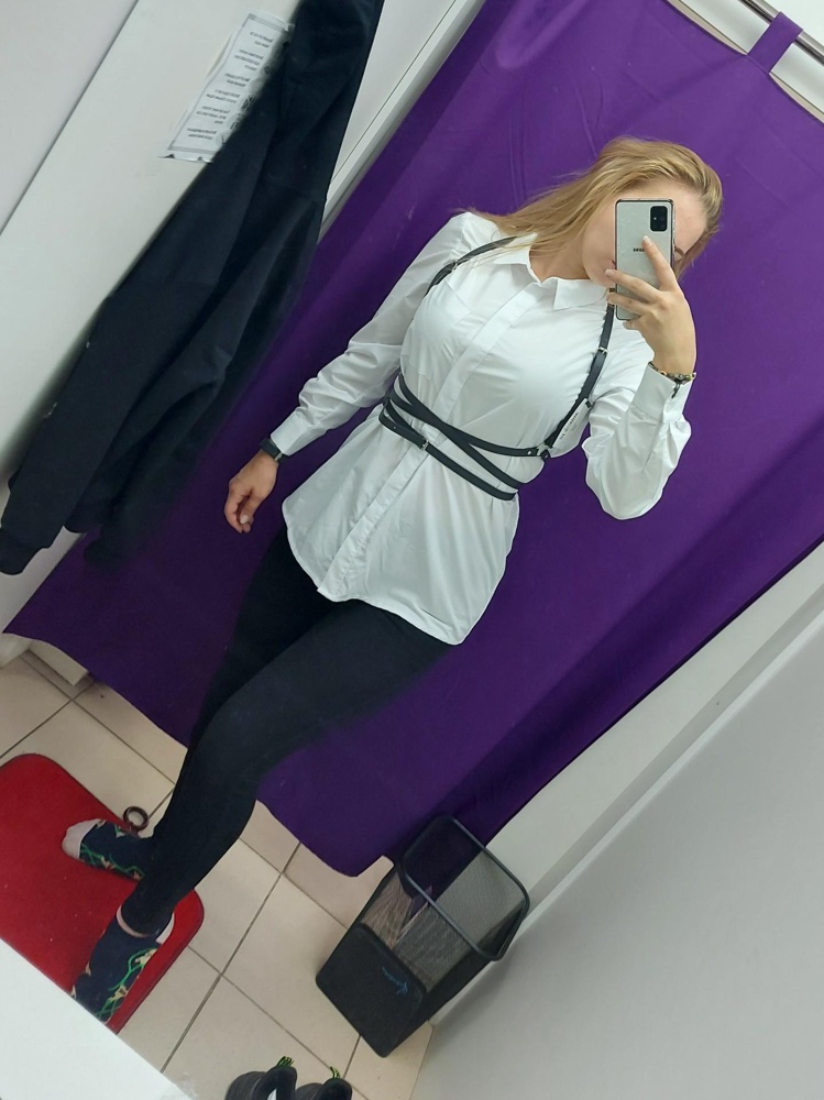 Шикарно смотрится как с платьем, так и с рубашкой, спасибо огромное)