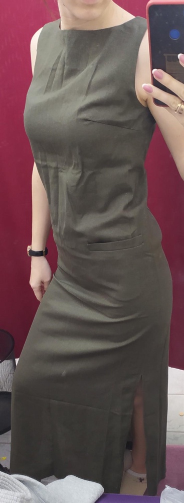 Платье отличное. Лён тонкий, на лето-самое то. Швы ровные, нитки не торчат. На рост 170-на уровне щиколотки. Единственное, что смутило бедрах как-то уж больно узковато (по сетке 94-98, мой об-94), в процессе носки потянется само собой, но хотелось бы пошире, а если брать не 44,а 46 в верху можно утонуть