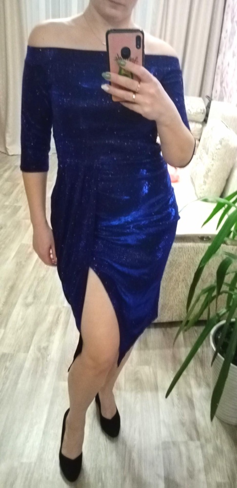 Платье просто Вау! 👍 Качество лучше ожидаемого. Село идеальное, я в восторге 😊