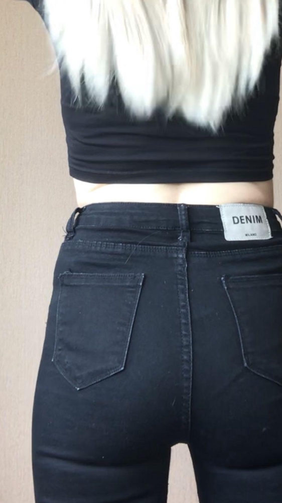 Странно, отзывы только положительные, может я индивидуальная…Заказала на размер больше, М, ношу S, на всякий случай, лучше думаю пусть больше будут, померила, как резинка передавливает-не опишу, очень туго, ну а так свободные, если бы заказала свой S, я бы с ума сошла от сдавливания…  Креплю фото, через джинсы видны. За подарок спасибо. 