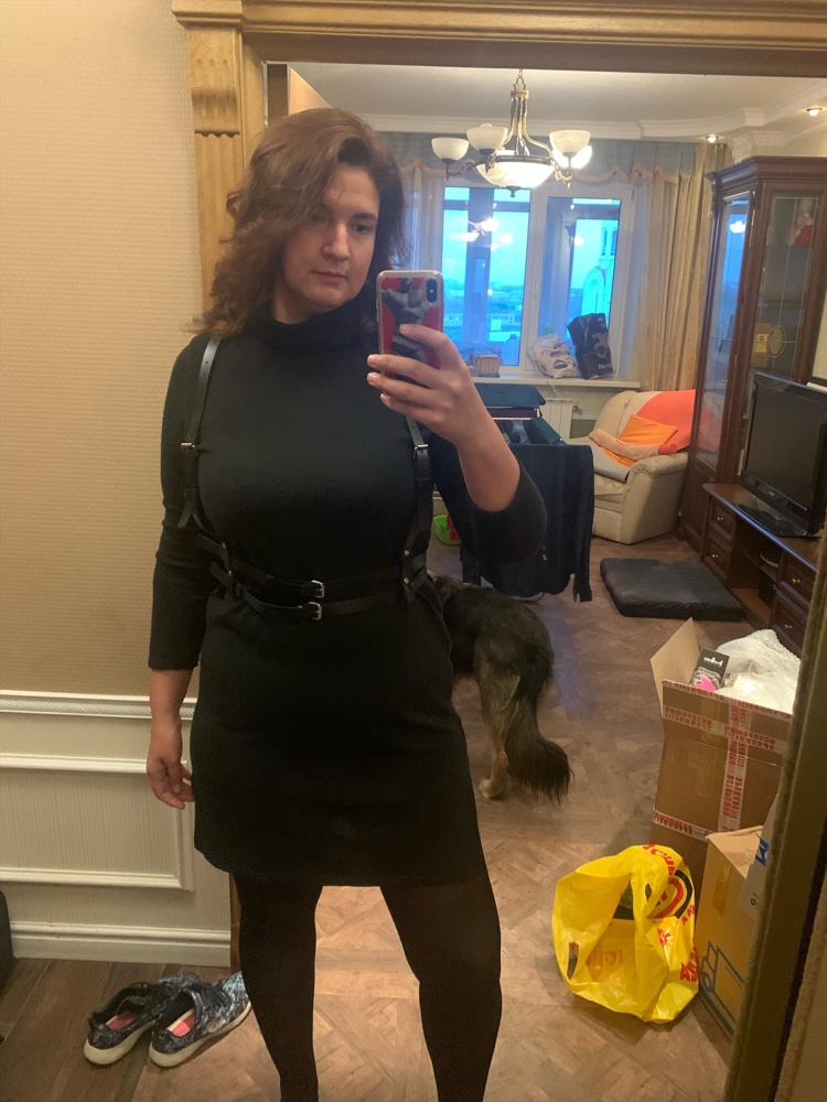 Вещь огонь!!! Качество супер! Кожа отличная. Регулировка позволяет подогнать под любой рост (у меня 1,88). Выкупила обе заказанные модели в разных размерах (побольше и поменьше). СПАСИБО ПРОИЗВОДИТЕЛЮ И ВБ