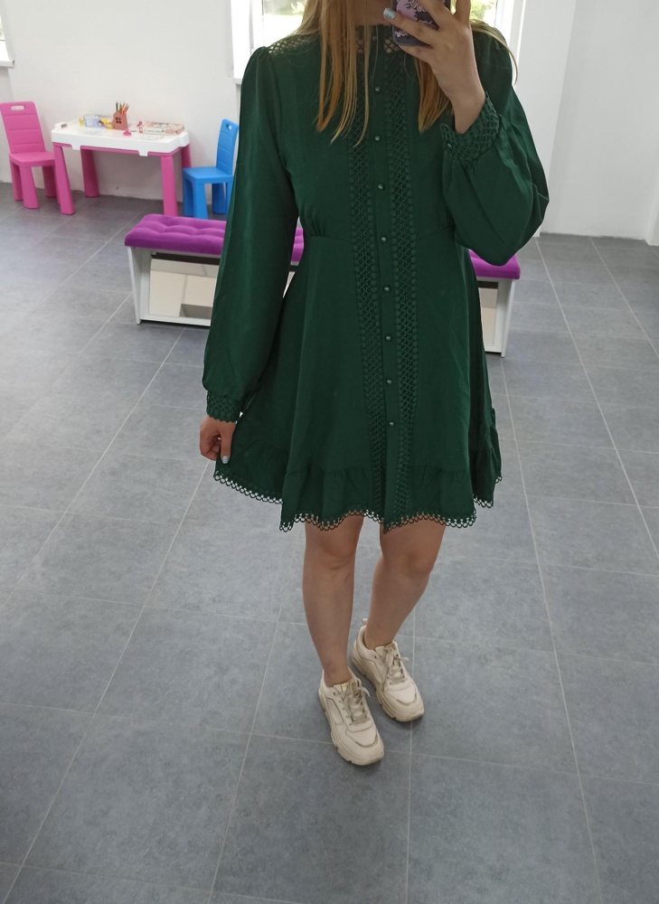 Шикарное платье. На рост 180 подошло, стройнит.