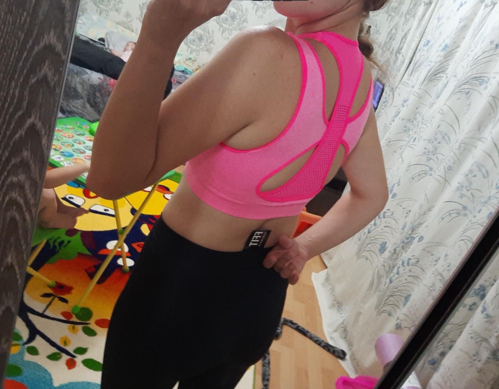 Заказала 5 октября ,пришел через 4 дня  .я очень довольна шикарный !*_*