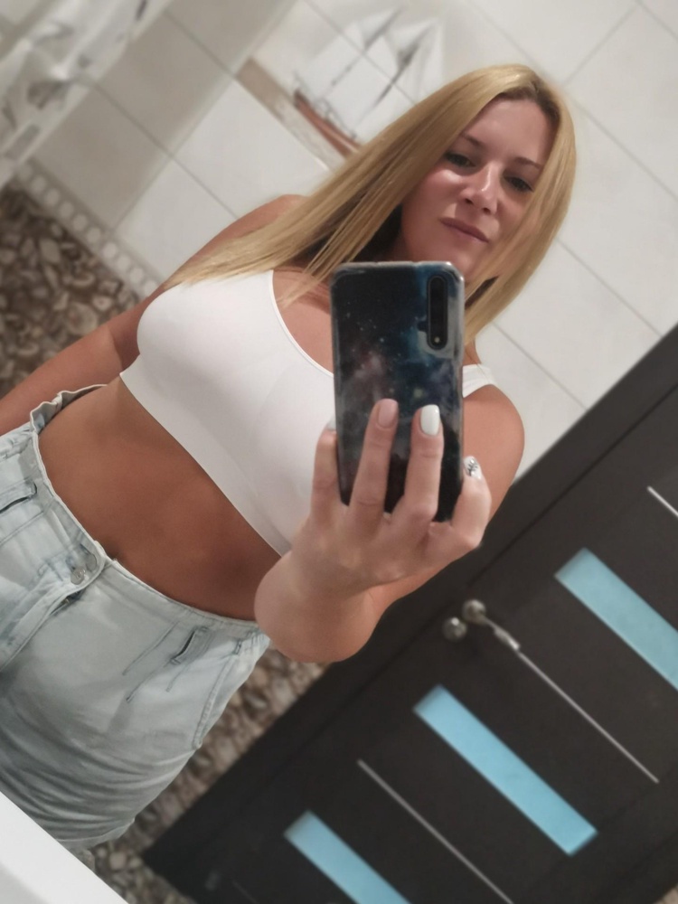 Отличный топ, очень приятный к телу, выкупила несколько цветов 👌😘