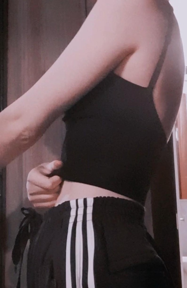 удобный, правда лямки могут растянуться.