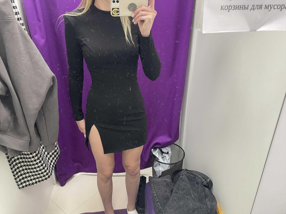 Платье пушка, а вот зеркало в WB не очень😀 на стройную фигуру вообще шикарно садиться 😉