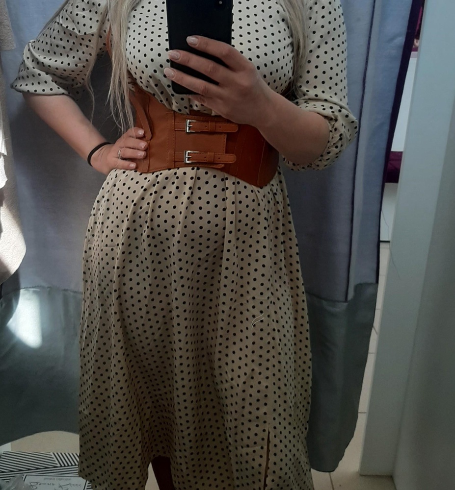 Интересная вещь, нужно только правильно подобрать платье,у пока не получается найти нужный фасон. На свой 46 отлично подошёл 42-46,не давит. Липучки крепкие.