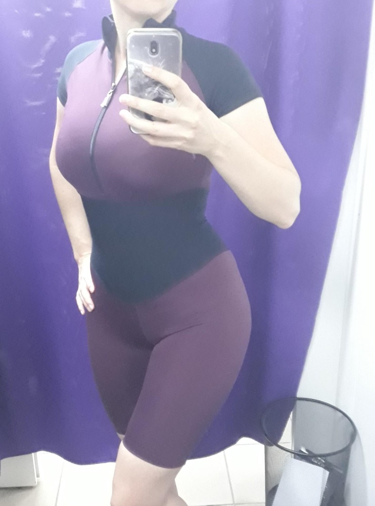 Классный. На параметры 95/70/100 подошел М